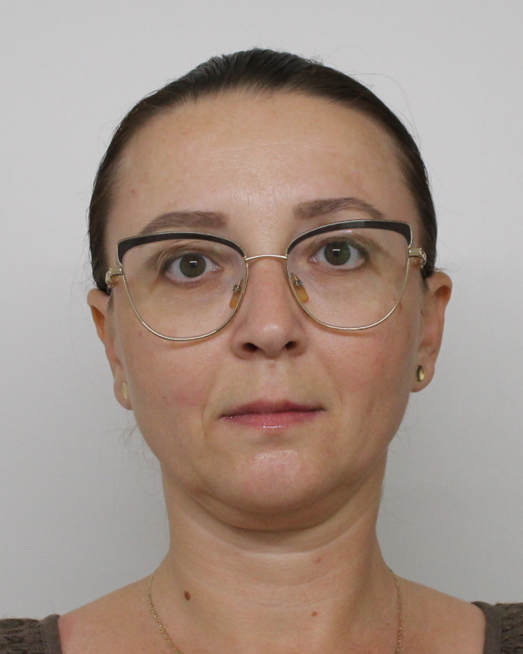 ILLÉŠOVÁ Gabriela