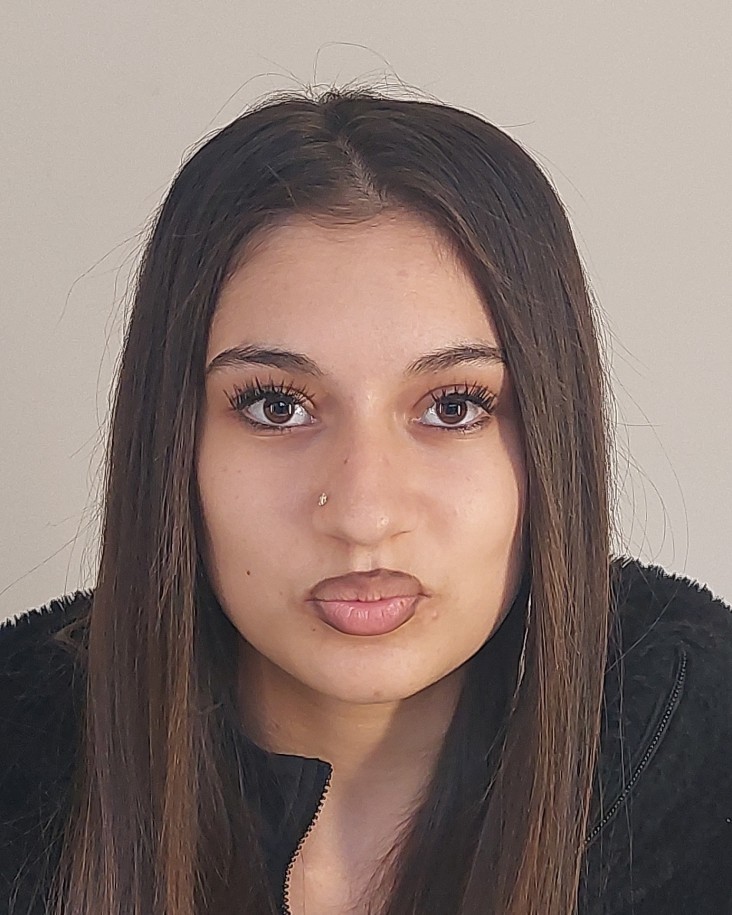 KUZMOVÁ Melissa