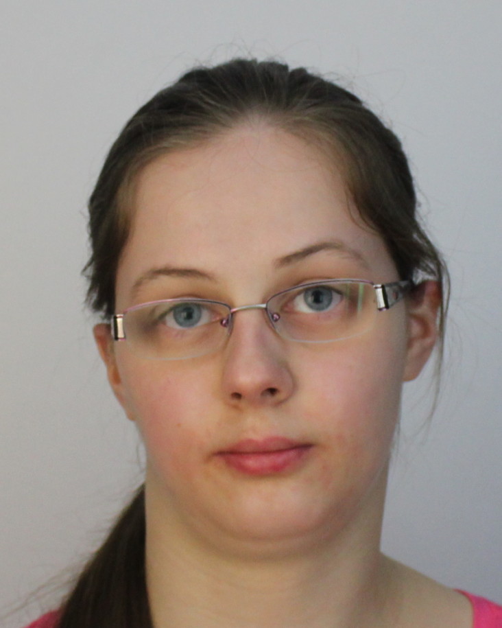 PIOVARČIOVÁ Veronika